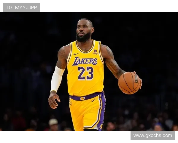 国王核心拉文明日战湖人出战成疑赛季场均三十一分五惊艳开局